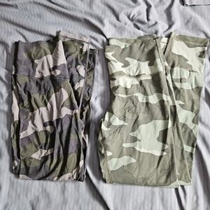 2 Pairs Of Camo Leggings
